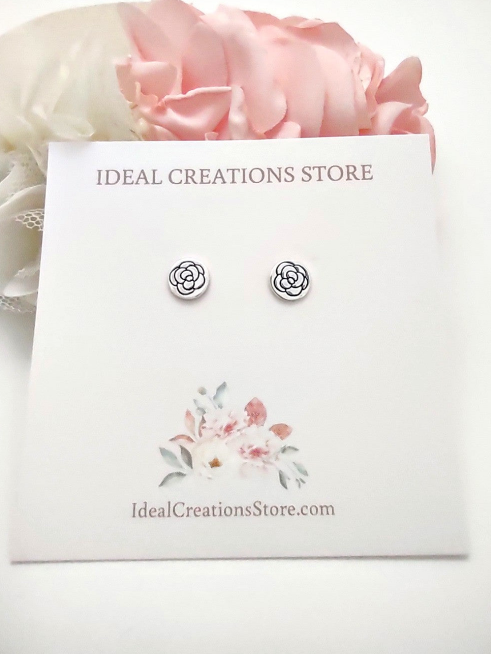 Doodle flower studs