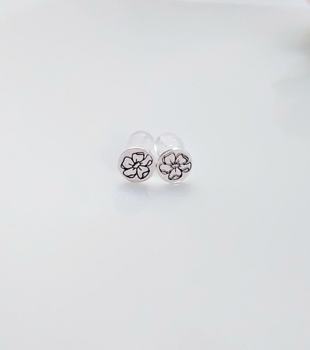 Cosmos flower stud earrings