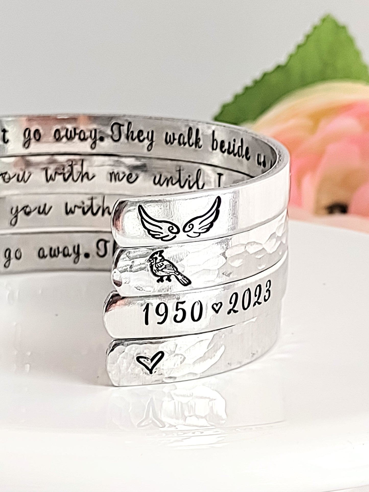 A mother's hug lasts long after she lets go bracelet