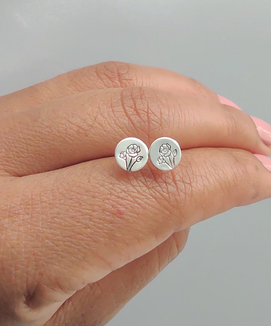 Tiny flowers studs